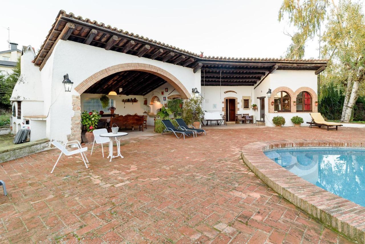 Masía Can Manent del Bosc S XVIII Santa Eulàlia de Ronçana Exterior foto