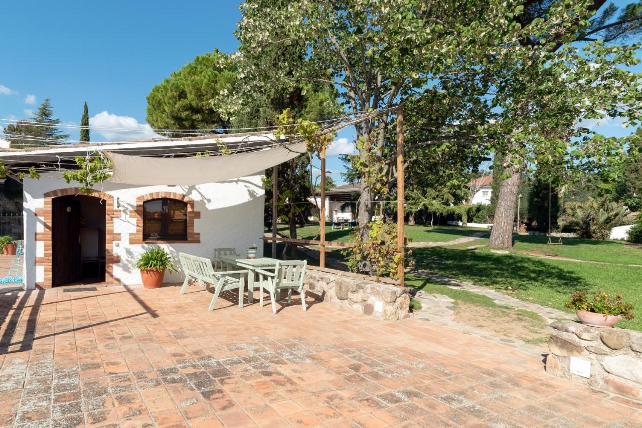 Masía Can Manent del Bosc S XVIII Santa Eulàlia de Ronçana Exterior foto